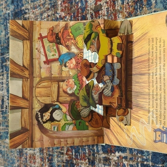 Brown Watson Pop-Up Picture Story Books Goldilocks Snow White - Used - Picture 3 of 6